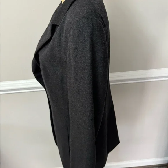 Escada jacket 42